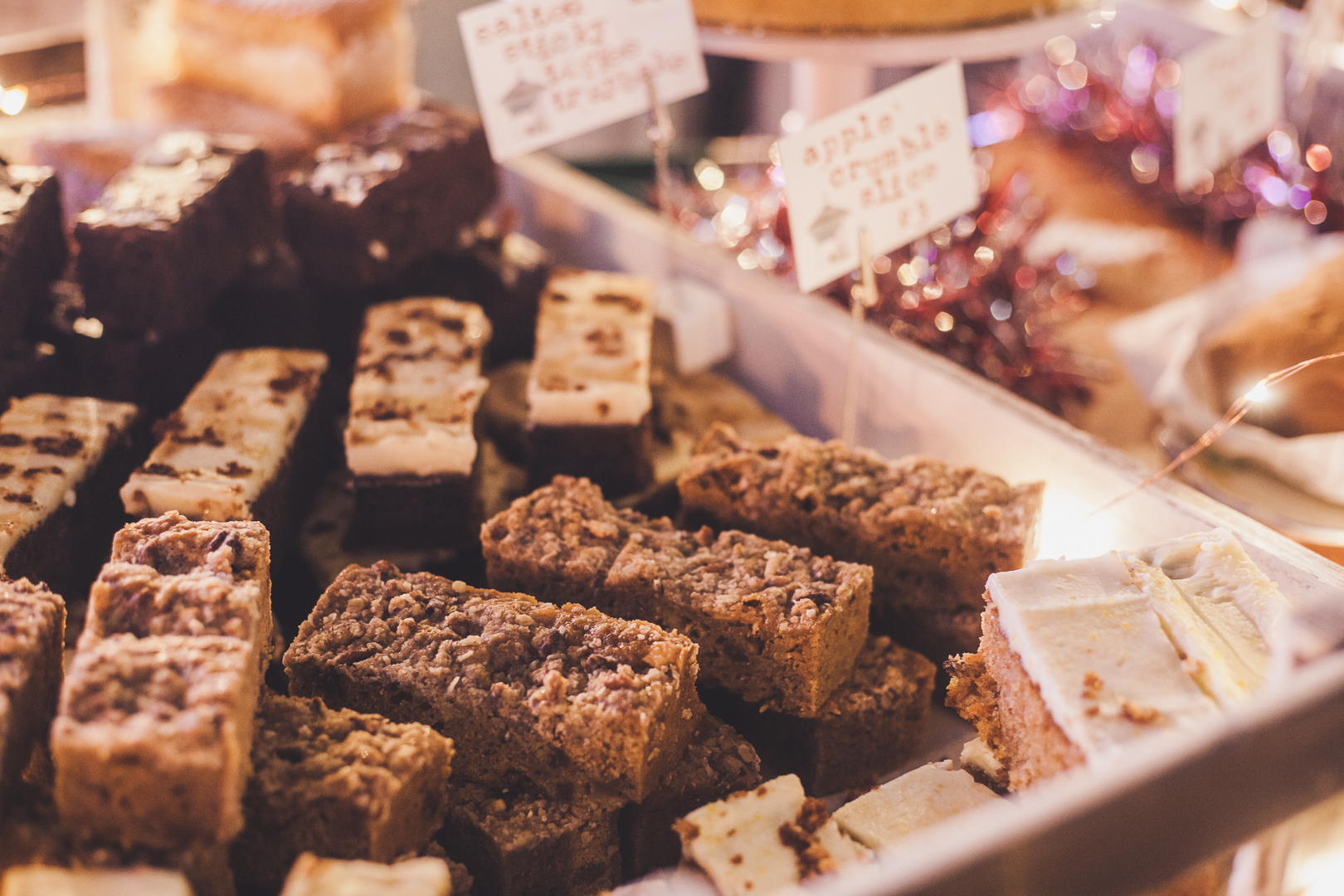 When it comes to quick, delicious street food, nothing beats a proper food market! The Big Feed Street Food Market in Glasgow gathers the best street food vendors from around Scotland and many of the stalls have delicious vegan options available!