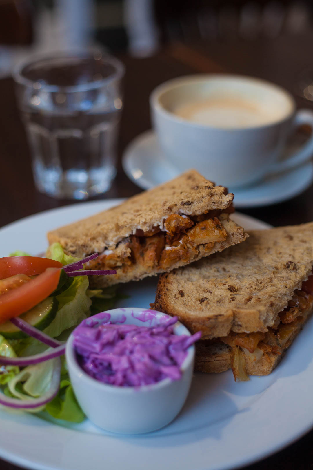 Do you love a good breakfast? Then Glasgow is the right city for you! These seven gorgeous places for vegan breakfast in Glasgow will water your mouth!